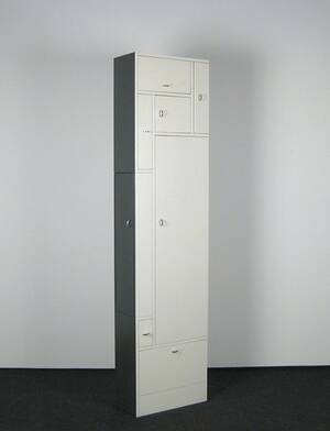 Eileen Gray, limitierter Schrank von Vereinigte Werkstätten ClassiCon