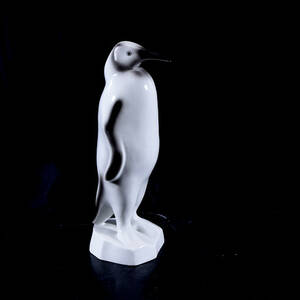 FIGURIN, porslin, Hollohaza, Ungern, 1900-tal.