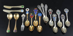 Georg Jensen, A. Michelsen, Grann Laglye m.fl. 17 jule- og årsskeer-knive-gafler af sterlingsølv og sølv 17