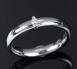 Toftegaard. Ring i 14 kt. hvidguld med brillant, 0.03 ct.