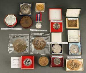 Samling mønter og medaljer