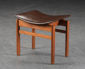 Inger Klingenberg. Skammel af teak, 1960erne