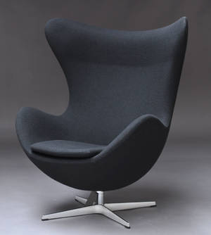 Arne Jacobsen 1902 - 1971. Ægget, model 3316, Hallingdal uld