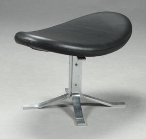 Poul M. Volther. Skammel EJ 5-F til Corona Stolen
