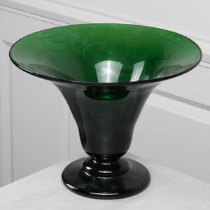 VASSKÅL, grönt munblåst glas, 1900-talets första del