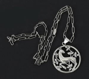 Halsband med hänge, silver, Guldvaruaktiebolaget G. Dahlgren Co Ab, 1943