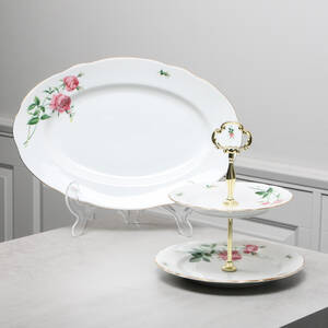KAKFAT samt SERVERINGSFAT, Rose, Christineholm Porcelaine Längd 23-40,5 cm.