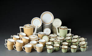 Royal Copenhagen Dagmar samt Bernstorff kaffestel 105