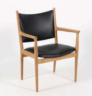 Hans J. Wegner. Armstol model JH513, eg