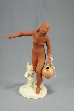GOLDSCHEIDER, FIGURIN I FORM AV KVINNOFIGUR, DELVIS GLASERAD KERAMIK, STÄMPLAD GOLDSCHEIDER WEST GERMANY, HÖ 32.5 CM