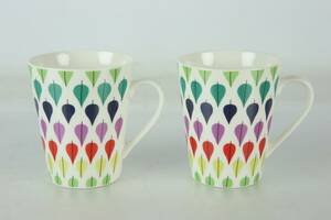 KAFFEMUGGAR, 2 st, Fallande löv, dekor efter Stig Lindberg