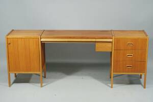 BERTIL FRIDHAGEN, 1905-1993, SKRIVBORD, BODAFORS, TEAK, MÄRKT BODAFORS DESIGN B. FRIDHAGEN MADE IN SWEDEN 1962, HÖ 70, LÄ 180, DJ 40 CM