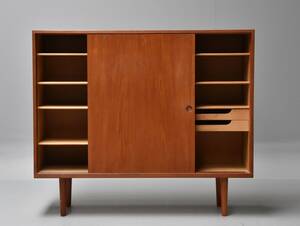 Hans J. Wegner. Skænk i teak fra RY møbler, 1950erne