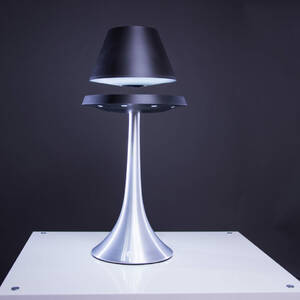 SVÄVANDE BORDSLAMPA, No Gravity, svart