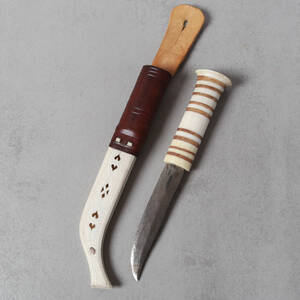 KNIV, samearbete