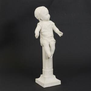 Figurin, Ej rädd, Gustafsberg, daterad 1905