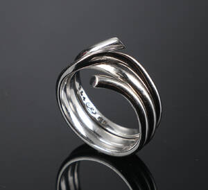 Georg Jensen. Magic ring af hvidguld.