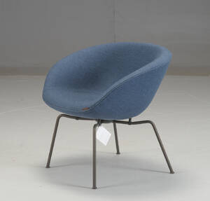 Arne Jacobsen. Loungestol lænestol Gryden model 3318