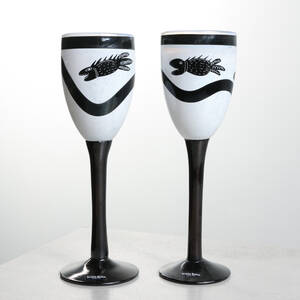 ULRICA HYDMAN VALLIEN, 2 st Pokalglas Caramba, Kosta Boda, signerade