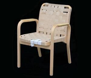 Karmstol, Alvar Aalto, Artek, 2006