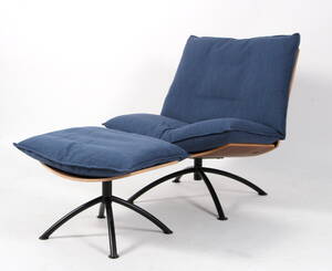 Tom Stepp for MakeNordic, Lænestol samt skammel model Primetime limited edition 2