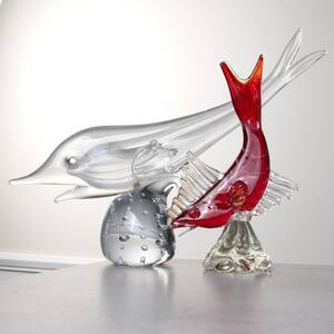 DELFIN, samt fisk, figuriner, konstglas, 2st