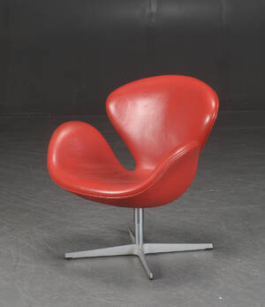 Arne Jacobsen. Svanen lænestol, model 3320.