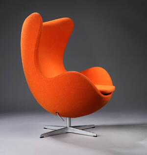 Arne Jacobsen. Ægget, model 3316, orange Hallingdal uld, brown label 2010
