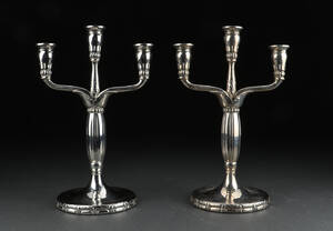 Georg Jensen. Et par kandelabre af sterlingsølv, dess no 161 2