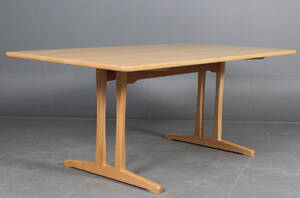 Børge Mogensen. Shakerbord i massiv bøg, model C18.