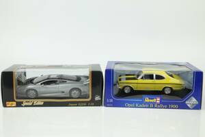 MODELLBILAR, 2 st, Maisto Special Edition, resp Revell