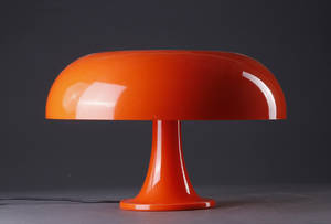 Artemide. Bordlampe, model Nesso