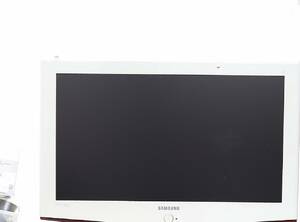 TV. Samsung 32, fjärrkontroll, vit. HDM-i