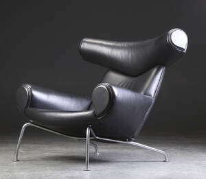 Hans J. Wegner. Lænestol øreklapstol, model EJ100 Oxchair