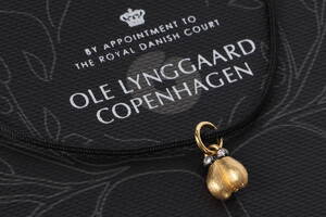 Ole Lynggaard. My Little World armbånd. Bi m brillanter, 18 kt guld.