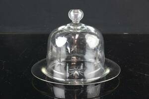 OSTKUPA i glas med fat, 1900-tal