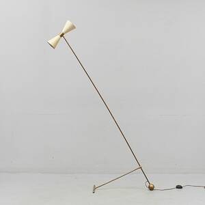 Golvlampa, Stilnovo-stil