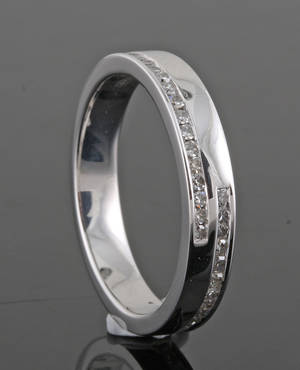 Diamond ring, 18kt. white gold, approx. 0.21ct