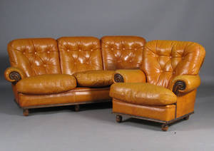 Italiensk design. Tre-pers. sofa samt lænestol 2