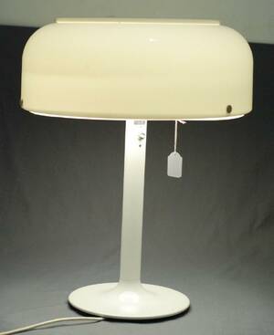 ANDERS PEHRSSON, BORDSLAMPA, KNUBBLING, ATELJE LYKTAN, ÅHUS, VITLACKERAD METALL, ETIKETTMÄRKT, HÖ 69, DIAM 54 CM