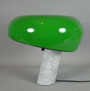 Achille. Pier Giacomo.Castiglioni, Tischleuchte Modell Snoopy für Flos Diese Ware steht erneut zur Auktion unter der Warennummer 5716674