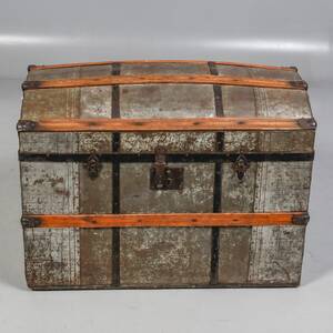 KOFFERT, 1900-talets första del