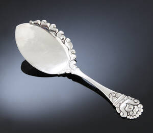 Thorvald Bindesbøll. Skønvirke serveringsspade af sølv, Holger Kyster
