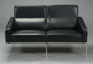 Arne Jacobsen. To-pers. sofa, model 3302, Lufthavnssofa