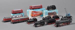 Märklin. Samling tog, skinner, skiftespor, huse m.m.