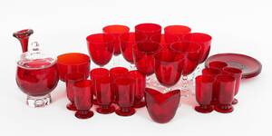 Parti rödtonat glas