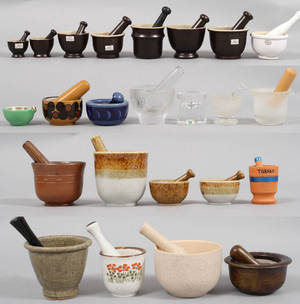 Samling mortlar keramik och glas 24