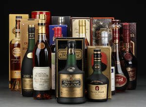 14 flasker diverse Cognac. 14