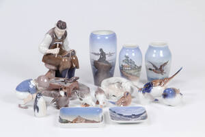 Royal Copenhagen samt Bing Grøndahl. Samling figurer og vaser 16