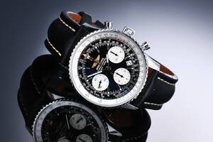 Breitling Navitimer. Herreur i stål med sort skive med dato, 2000erne